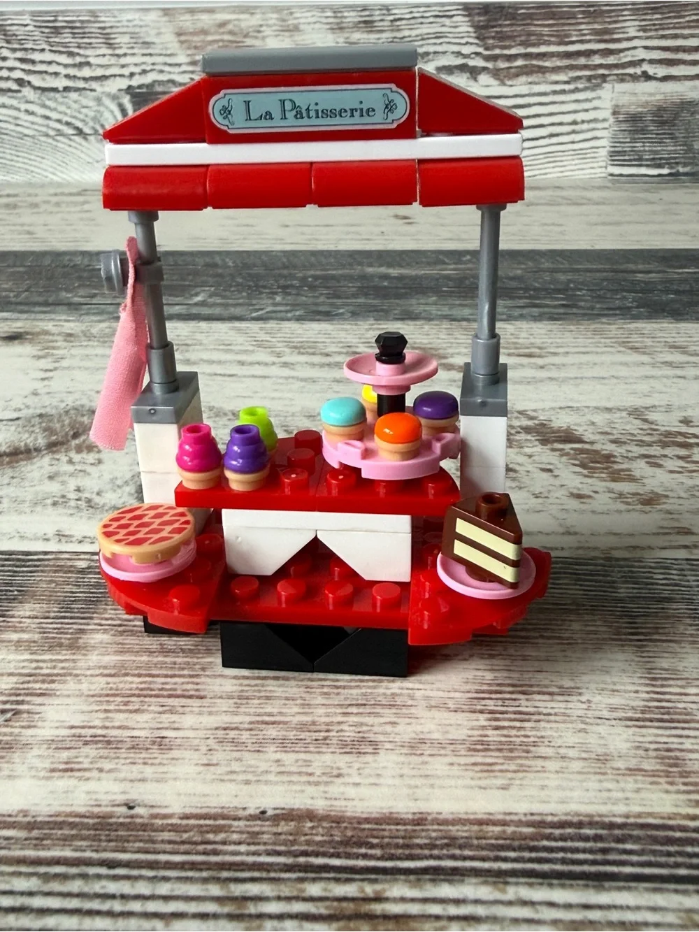 Mega Bloks AMERICAN GIRL Doll GRACE Pastry Cart Set w Figure Manual MISSING 1 pc